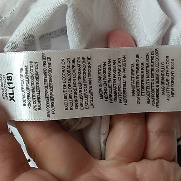 Fila Boys t-shirt white & black size 18 XL Brand New w Tags - Picture 5 of 5